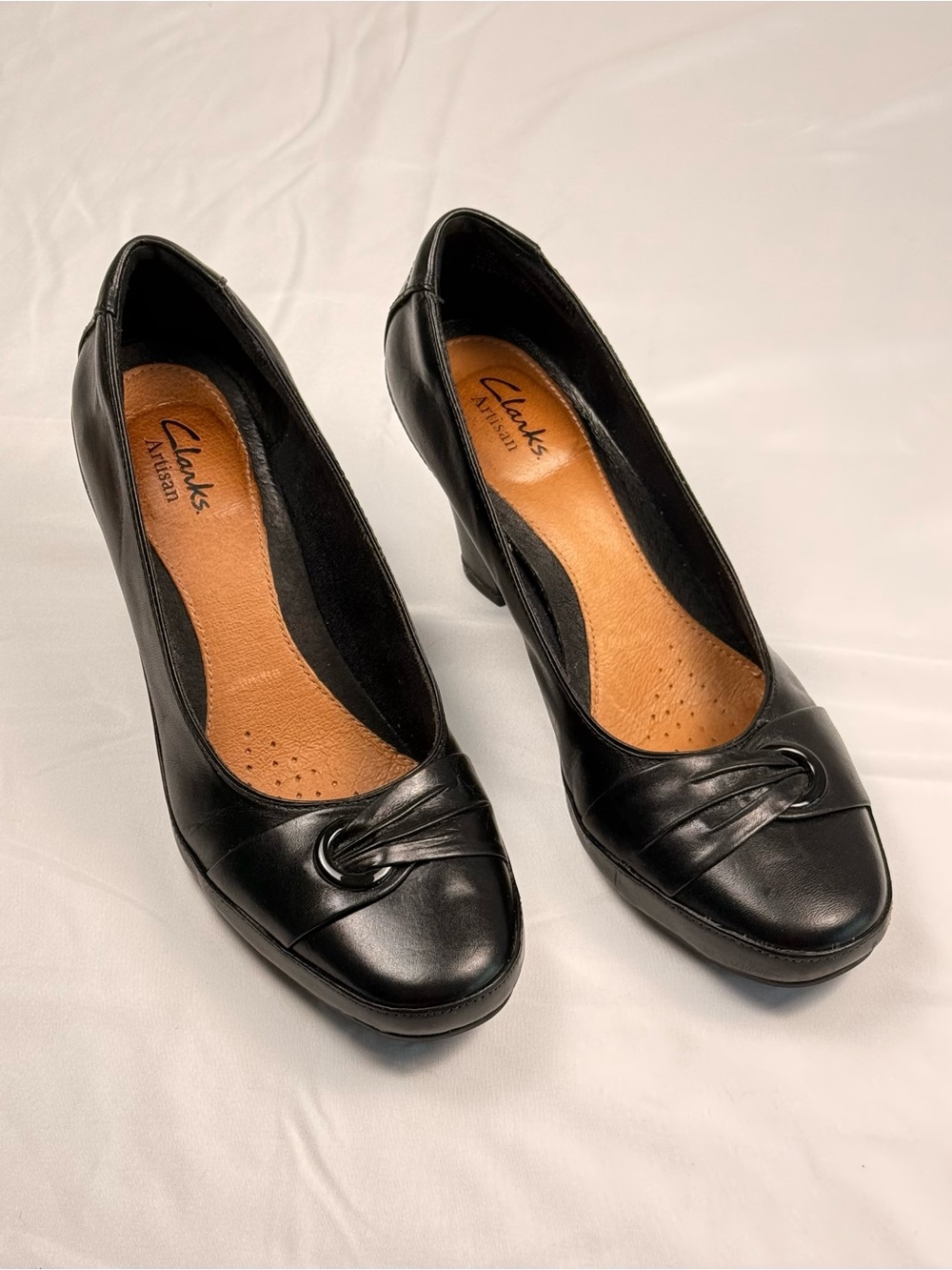 Clarks Artisan Black Leather Pumps Women's Size 8.5M Office Heels
